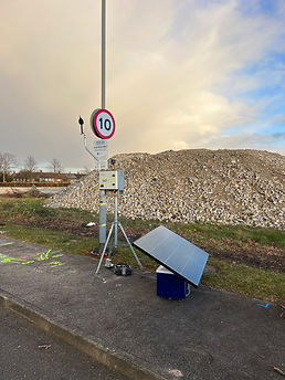 Noise and Dust Monitor powered by solar energy 