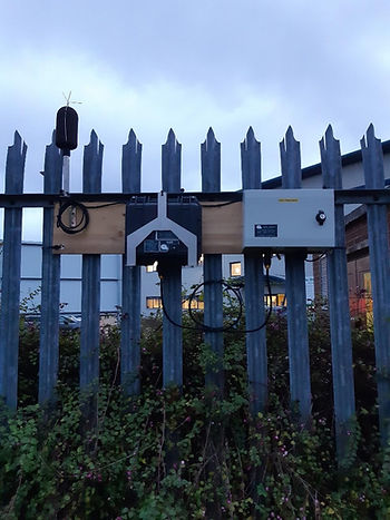 Noise monitor powered by battery